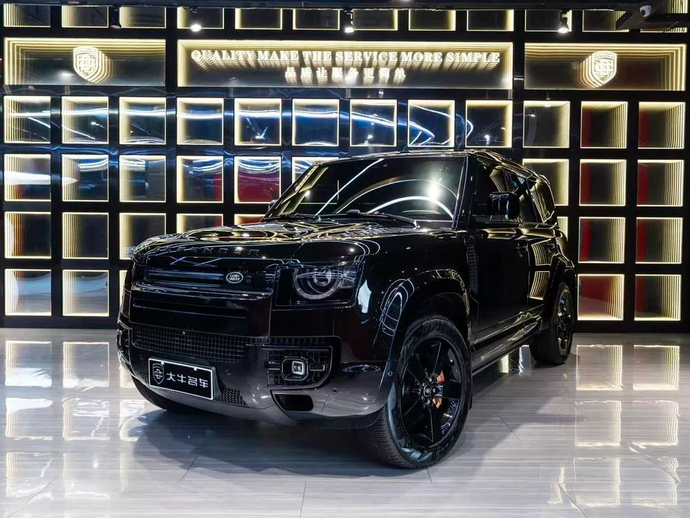 Land Rover Defender, 2024