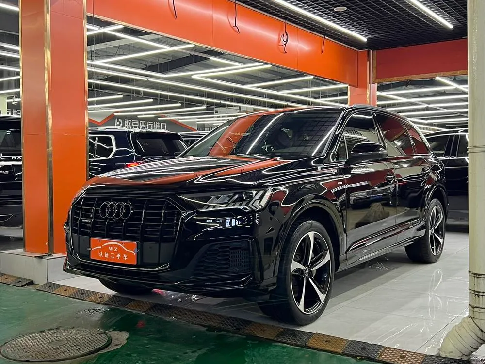 Audi Q7 55 TFSI quattro Black Edition, 2020 — фото 1