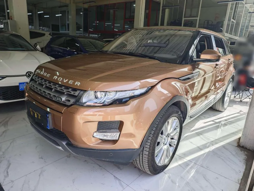 Land Rover Range Rover Evoque 2.0T Sharp Edition, 2015 — фото 1