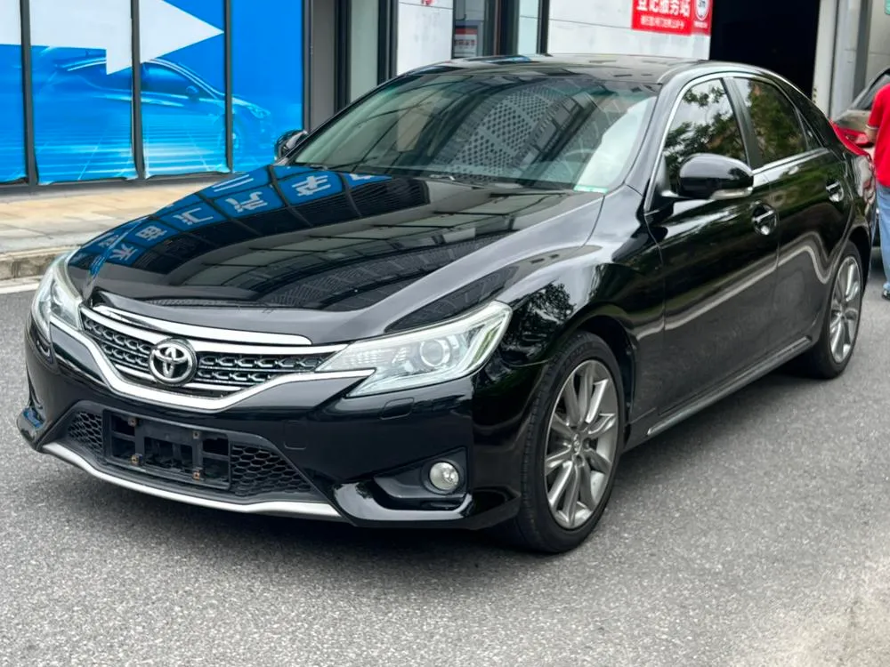 Toyota Reiz, 2013