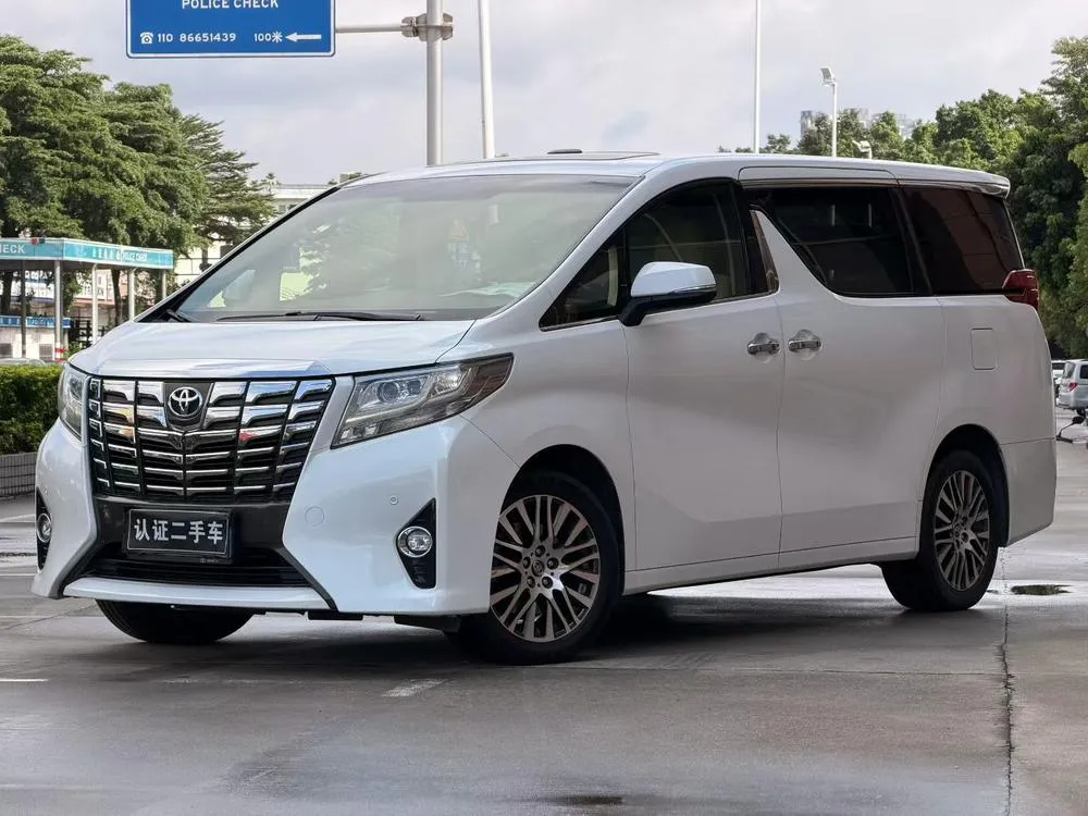 Toyota Alphard, 2015
