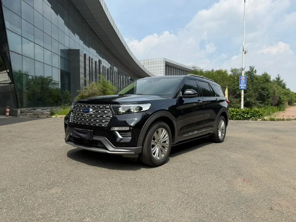 Ford Explorer EcoBoost 285 4WD Gold Edition 6 Seater, 2020 — фото 1