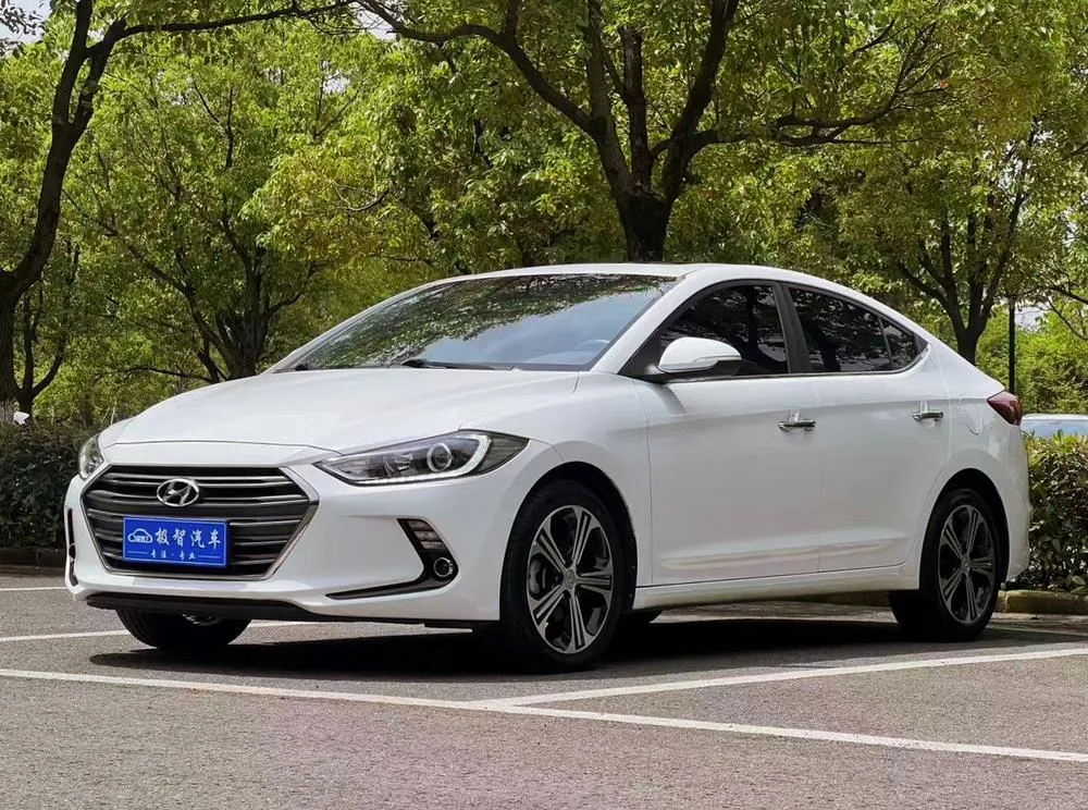 Hyundai Elantra Lingdong 1.4T Dual Clutch Stylish · Version, 2019 — фото 1