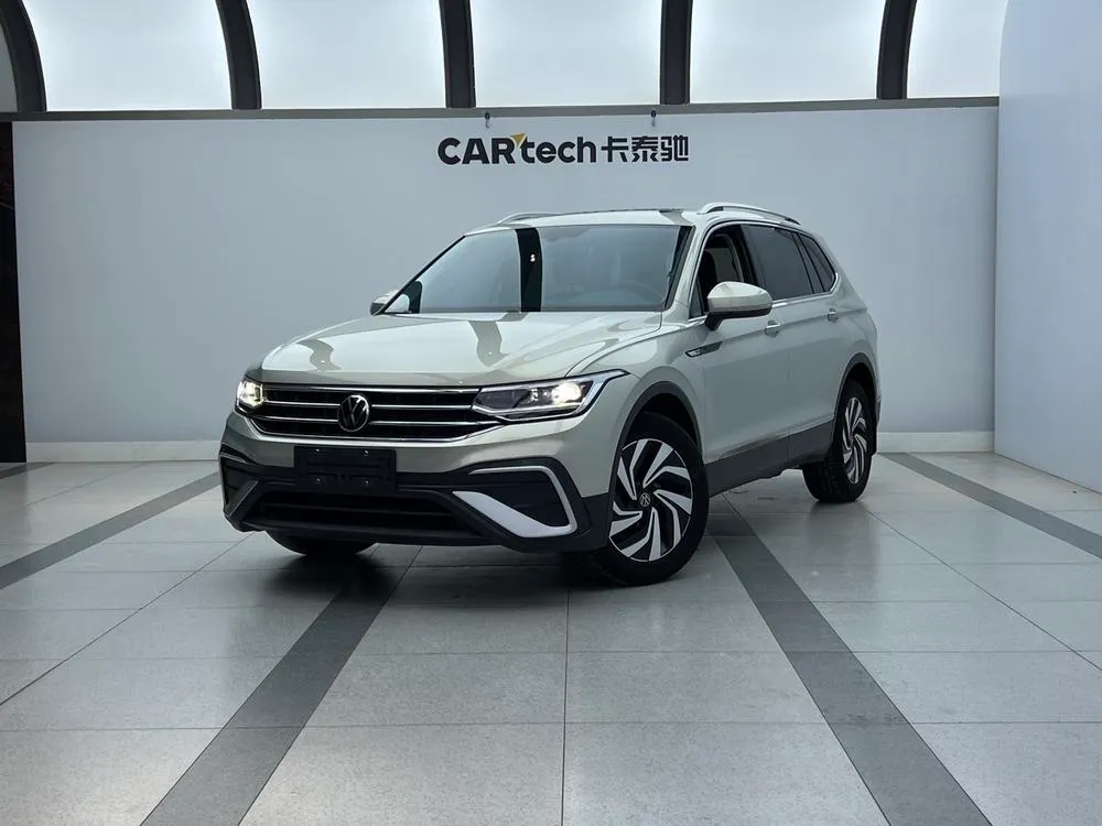 Volkswagen Tiguan L 280TSI Trendy Edition, 2023 — фото 1