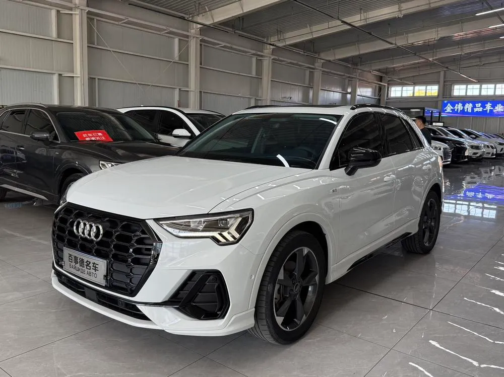 Audi Q3 35 TFSI Fashion Version, 2023 — фото 1
