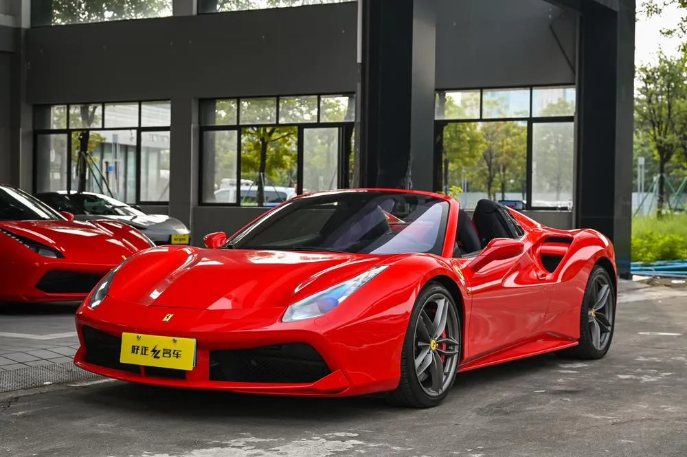Ferrari 488, 2015