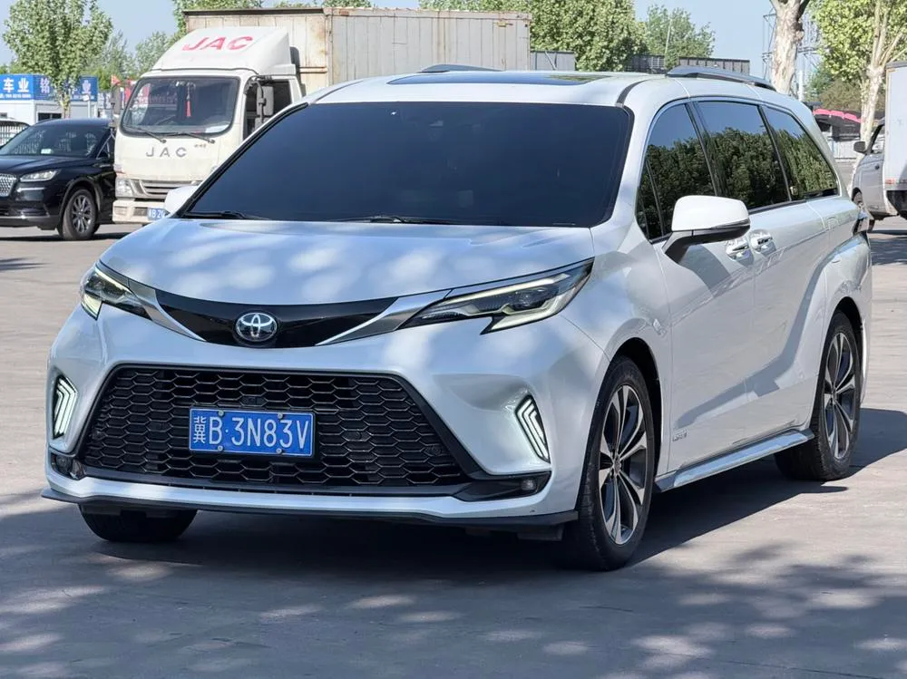 Toyota Granvia, 2023