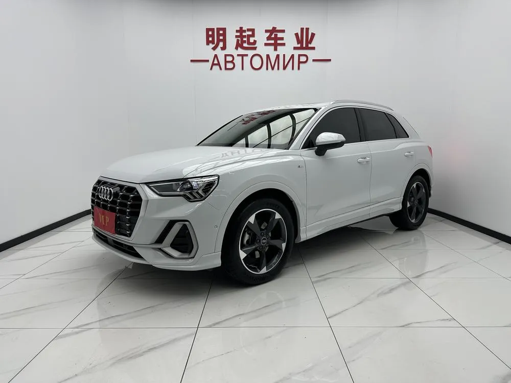 Audi Q3, 2022