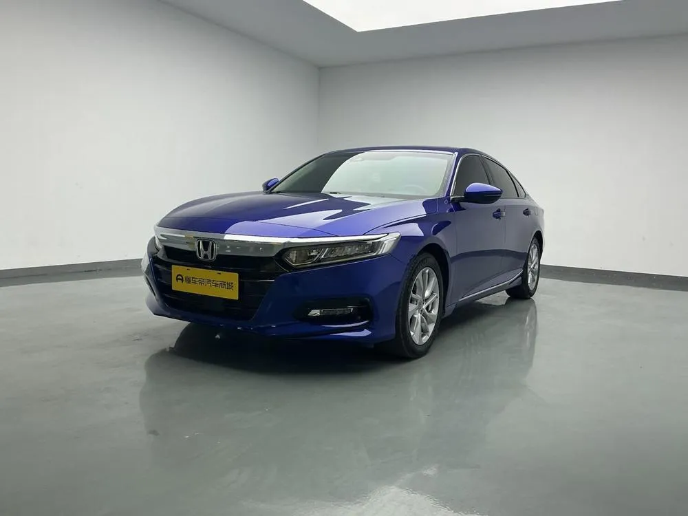 Honda Accord 260TURBO Luxury Edition CN5, 2018 — фото 1