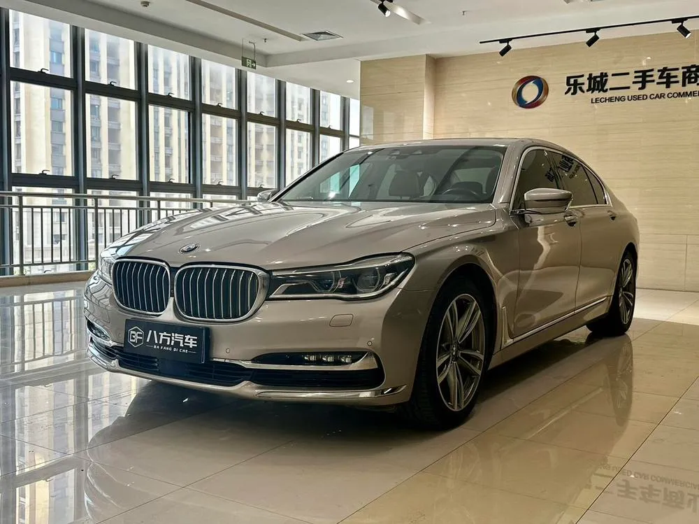 BMW 7-Series 740Li xDrive Luxury Version, 2017 — фото 1