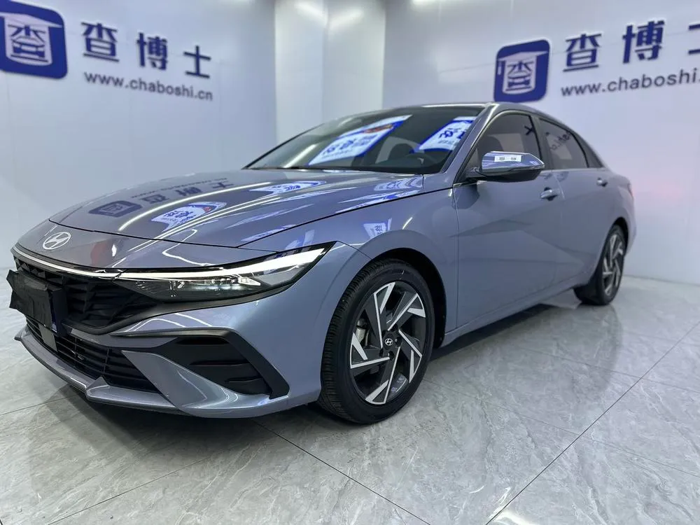 Hyundai Elantra 1.5L CVT LUX Premium Edition, 2023 — фото 1