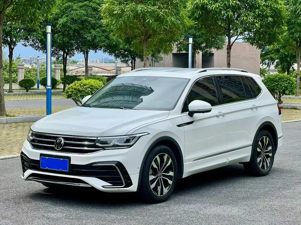 Volkswagen Tiguan L, 2022