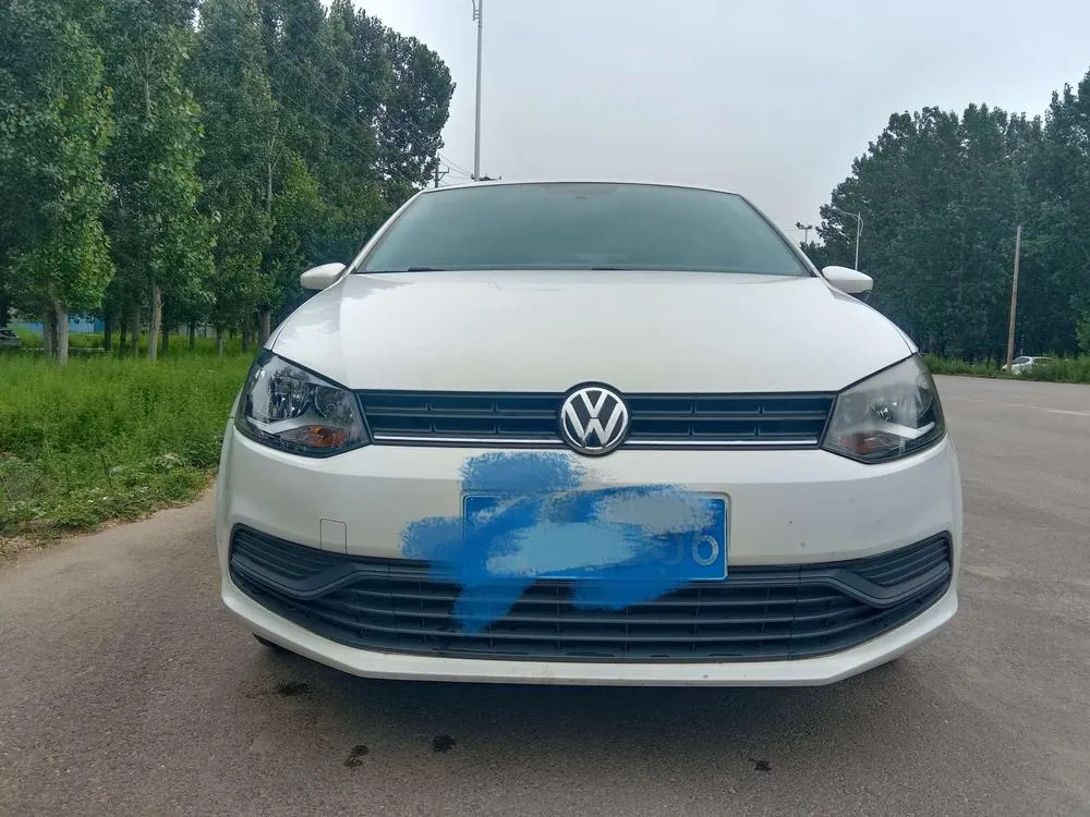 Volkswagen Polo 1.4L Manual Style Version, 2016 — фото 1
