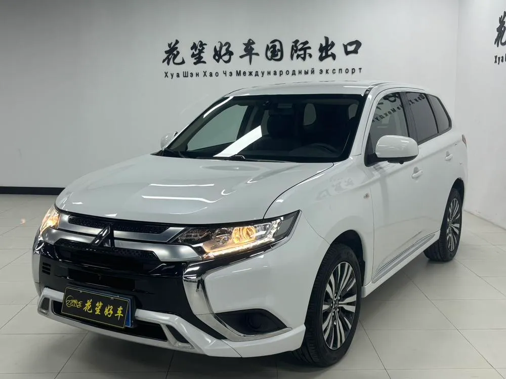 Mitsubishi Outlander, 2021
