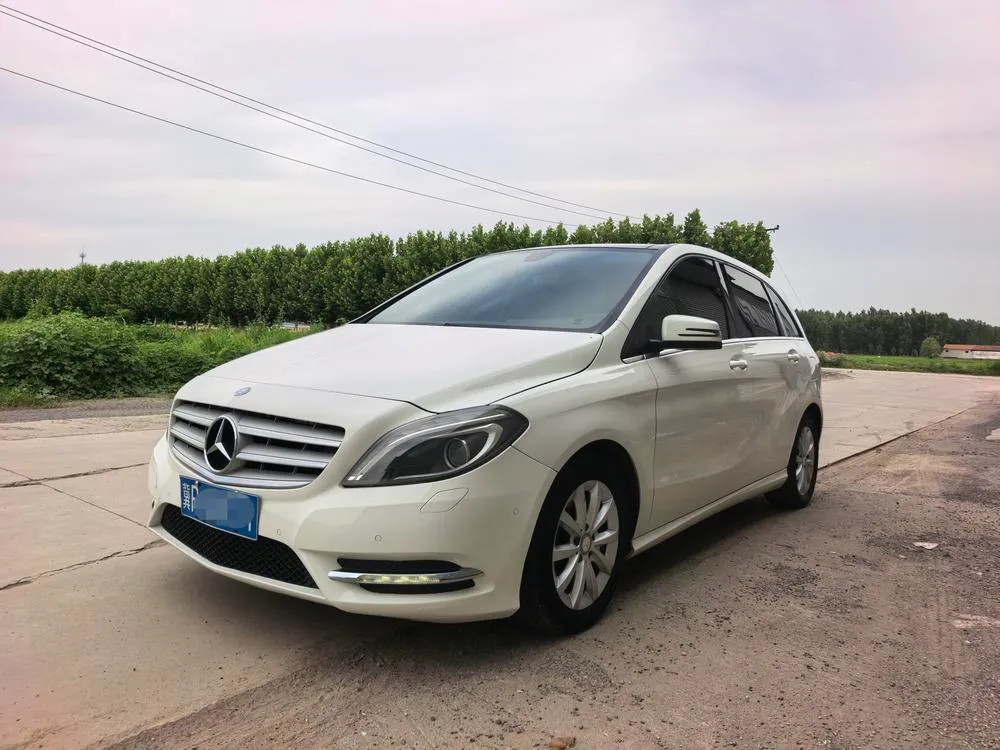 Mercedes-Benz B-Class B 180, 2012 — фото 1