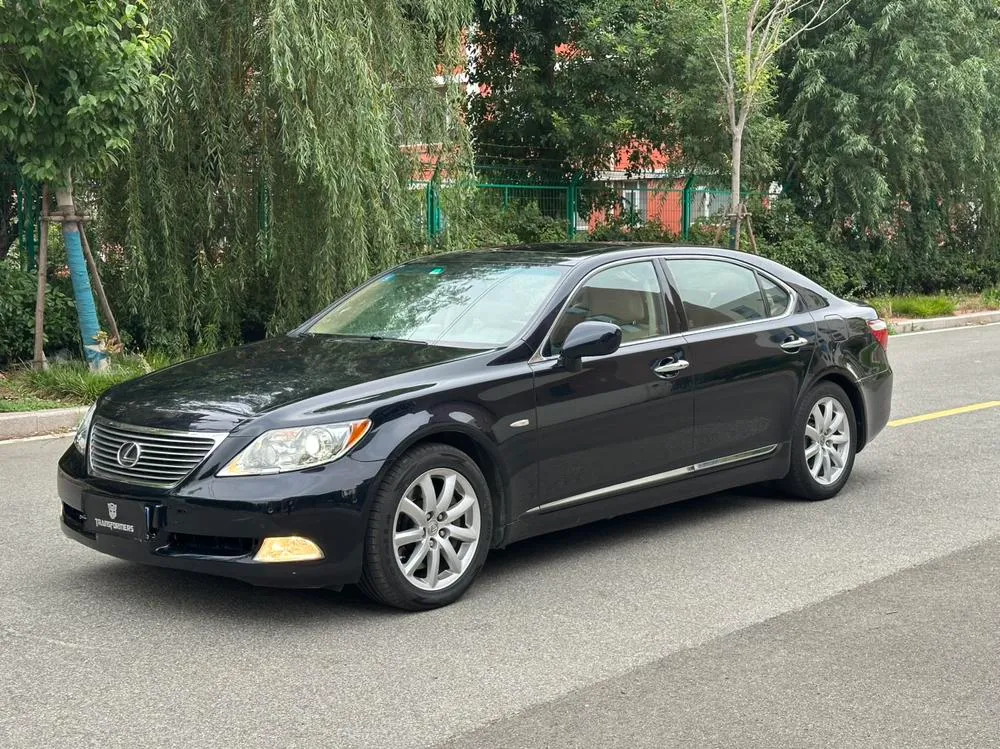 Lexus LS 4.6 автомат люкс удлинённая, 2007 — фото 1