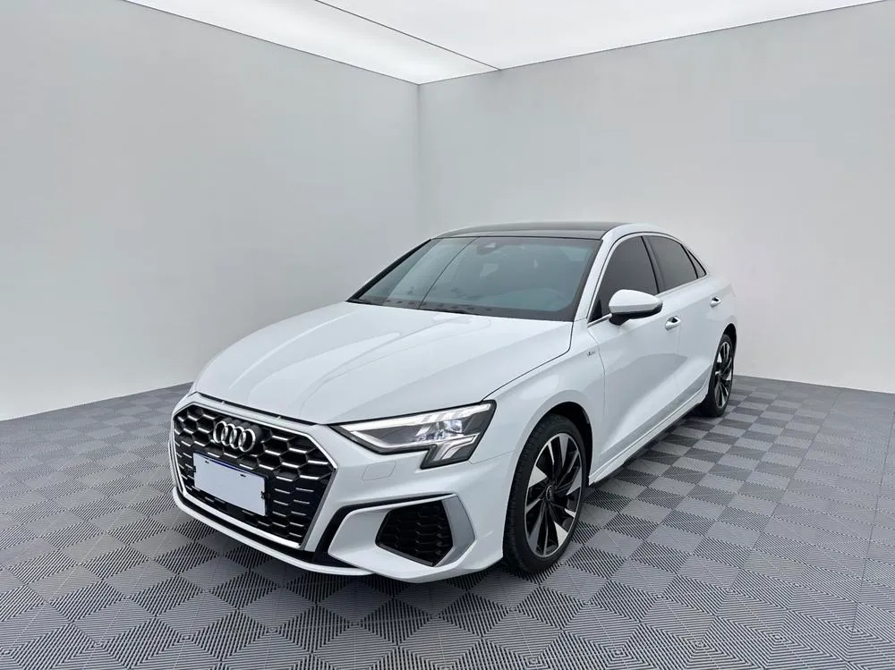 Audi A3 Facelift A3L Limousine 35 TFSI Fashion Sport Version, 2023 — фото 1
