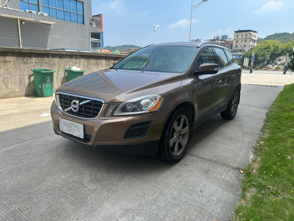 Volvo XC60 (Import) T6 AWD Comfort Edition, 2013 — фото 1