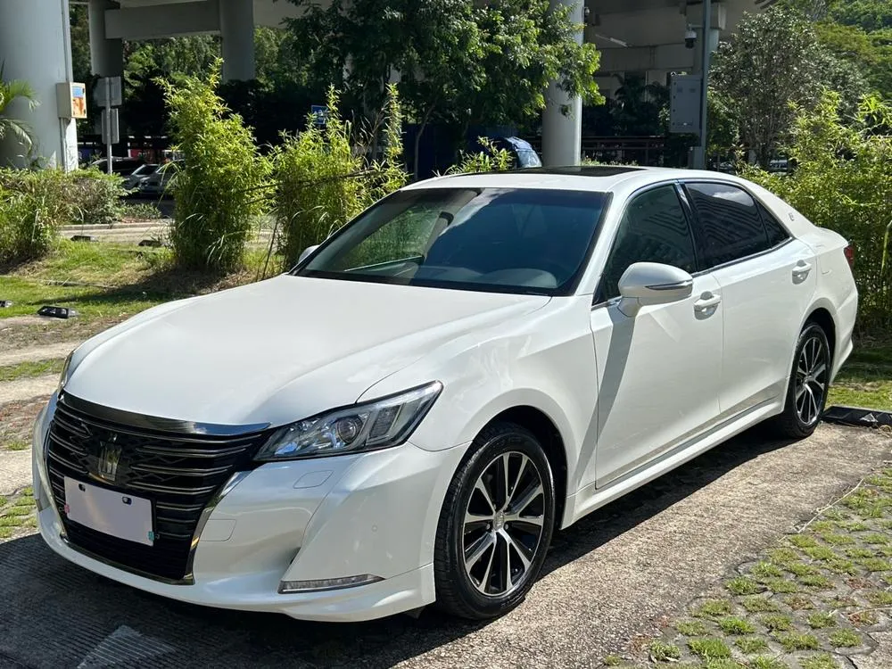 Toyota Crown, 2018