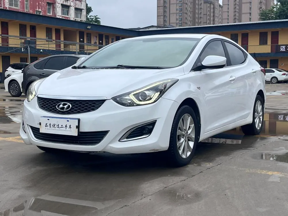 Hyundai Elantra Langdong 1.6L Auto Smart Version, 2016 — фото 1