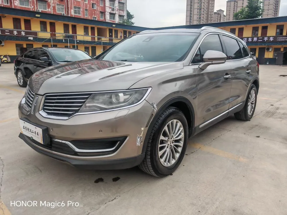 Lincoln MKX 2.0T 4WD Premium Edition, 2017 — фото 1