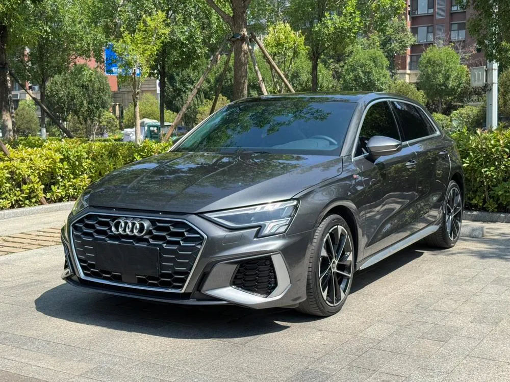 Audi A3 Facelift Sportback 35 TFSI Fashion Sport Version, 2023 — фото 1