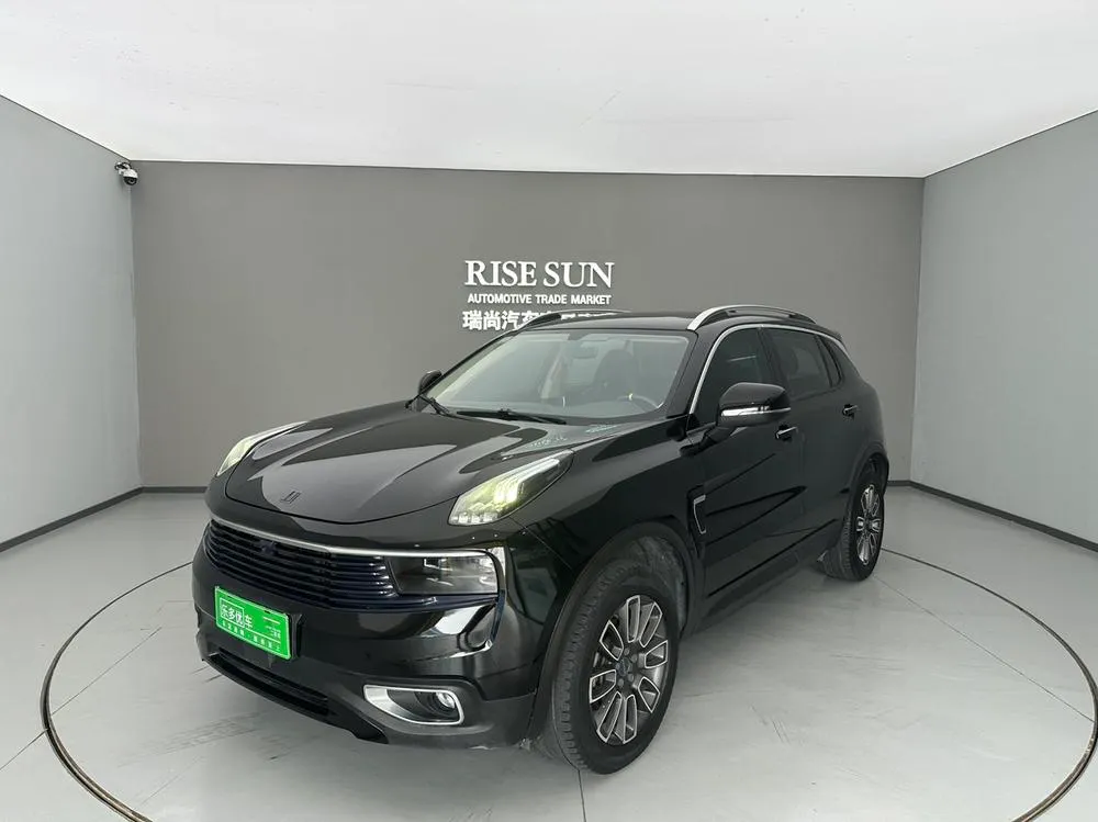 Lynk & Co 01 2.0T 2WD Pro Edition, 2020 — фото 1