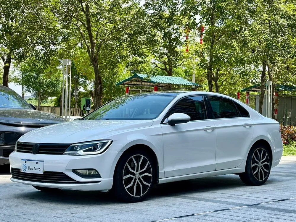 Volkswagen Lamando, 2015