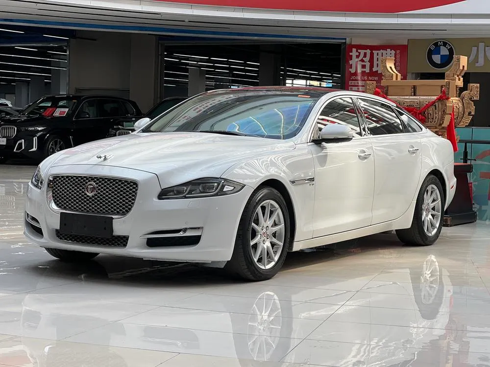 Jaguar XJ XJL 2.0T 2WD Business Edition, 2016 — фото 1
