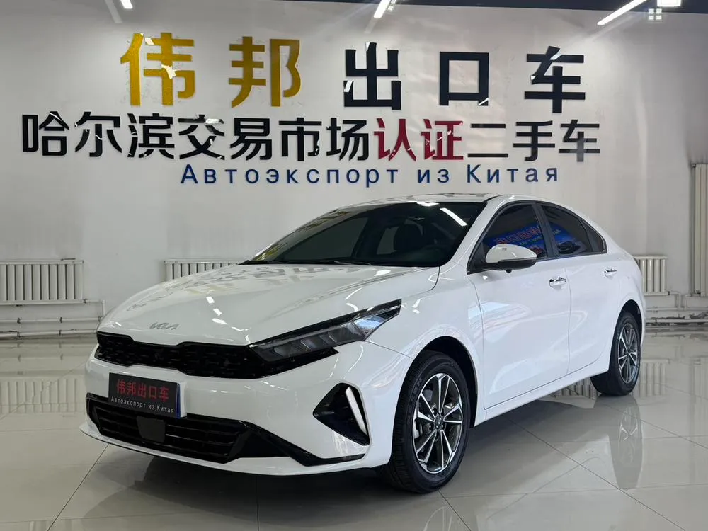 Kia K3 1.5L IVT Luxury Edition, 2023 — фото 1