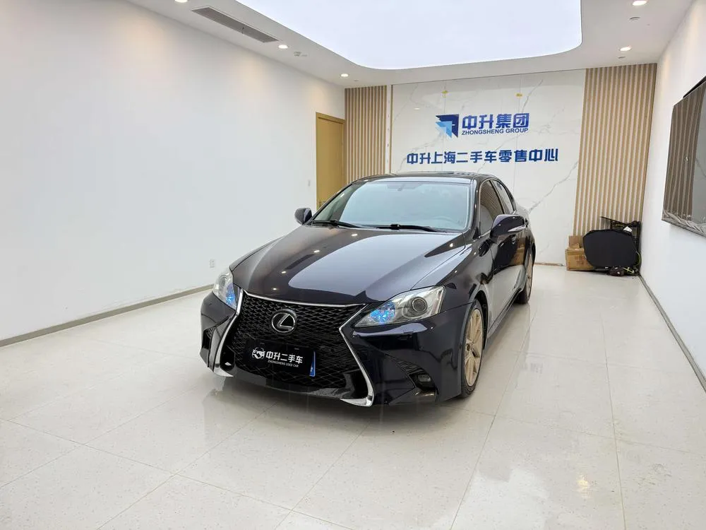 Lexus IS, 2011