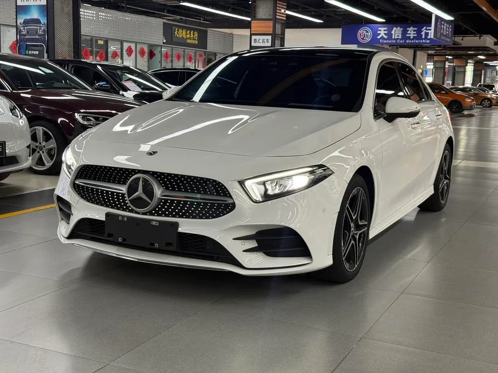 Mercedes-Benz A-Class A 200 L Sport Version Special Edition, 2019 — фото 1