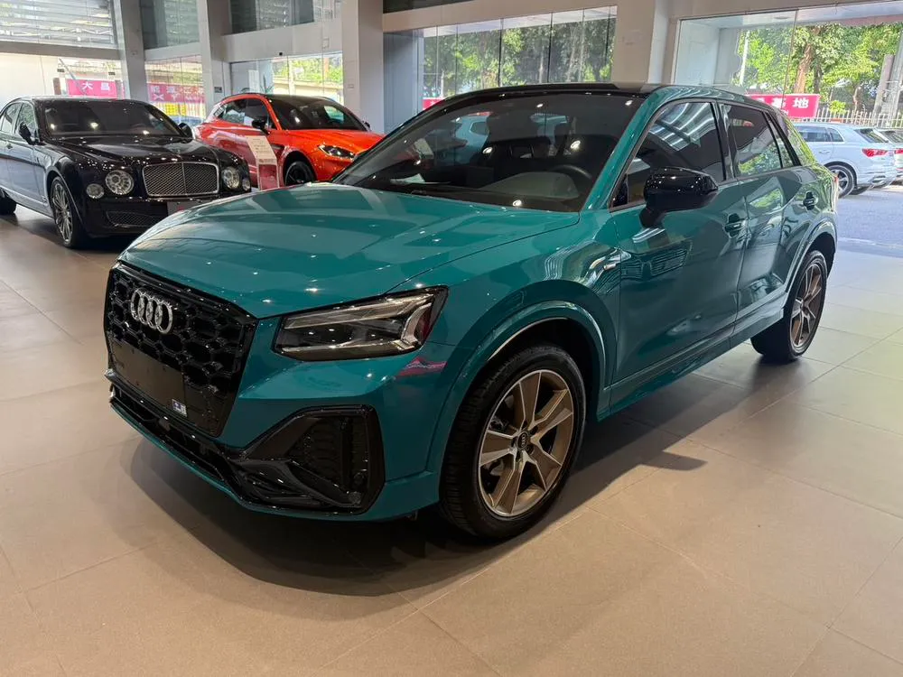 Audi Q2L, 2022