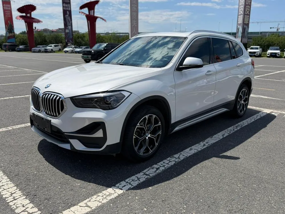BMW X1 sDrive20Li Fashion Version, 2022 — фото 1