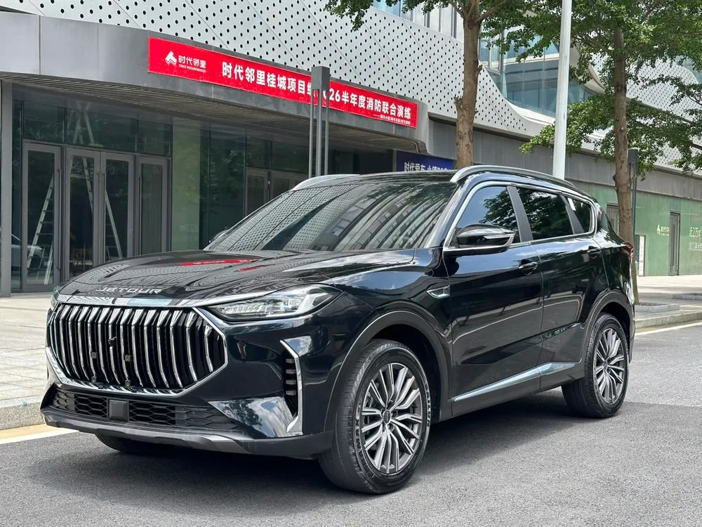 Jetour X70 PLUS 1.5T DCT PLUS 5 Seater, 2023 — фото 1