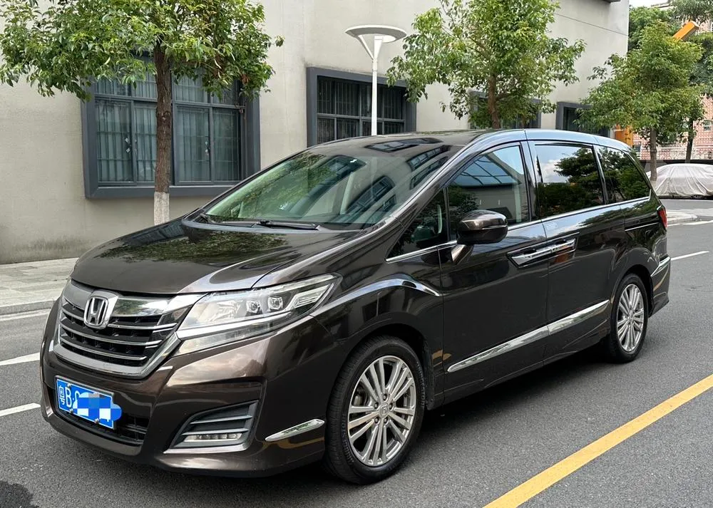 Honda Elysion 2.4L Classic Edition, 2016 — фото 1