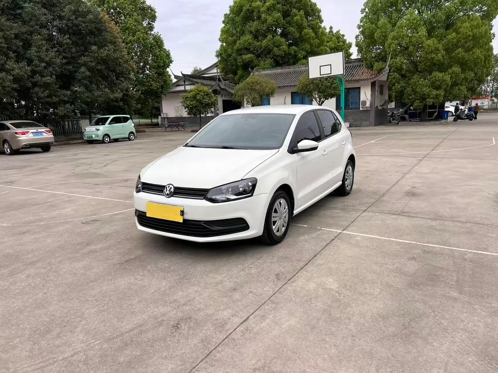 Volkswagen Polo 1.4L Auto Style Version, 2016 — фото 1