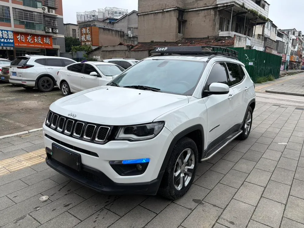 Jeep Compass 200T Auto Edition, 2017 — фото 1