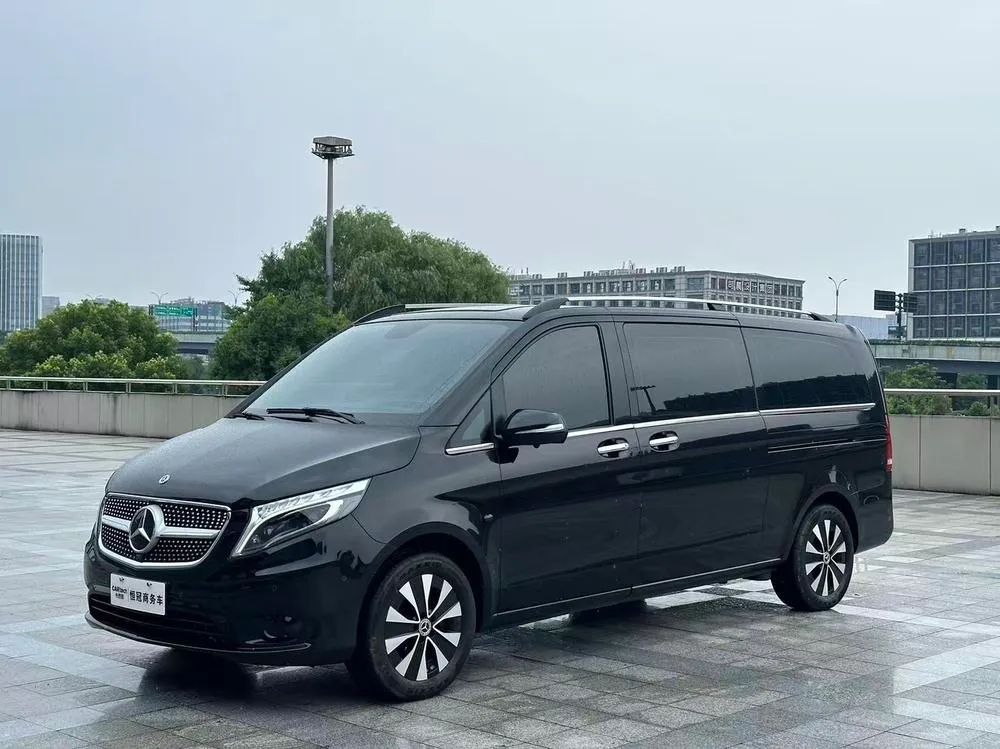 Mercedes-Benz Vito 2.0T Business Edition 7 Seater, 2023 — фото 1