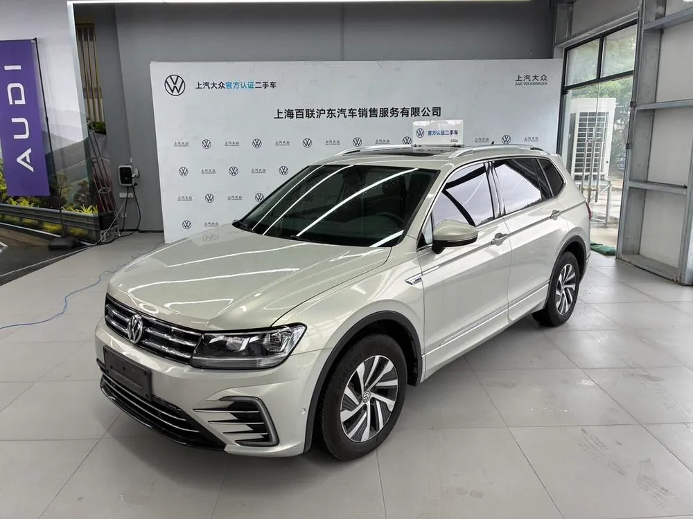 Volkswagen Tiguan L PHEV 430PHEV PHEV Hybrid Premium Edition, 2020 — фото 1