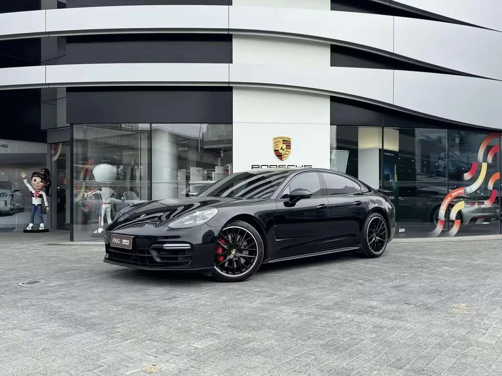 Porsche Panamera, 2019