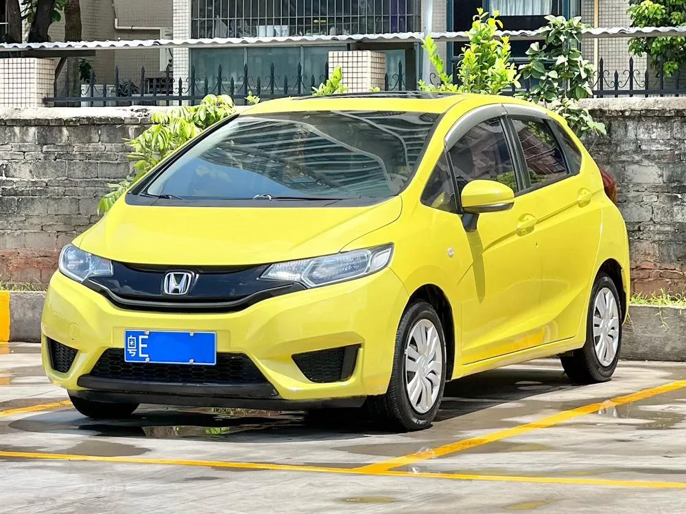 Honda Fit 1.5L LXS CVT Comfort Sunroof Edition, 2016 — фото 1