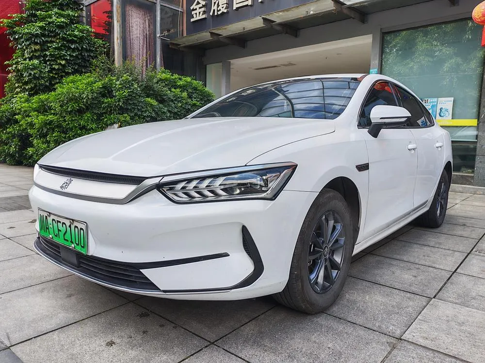 BYD Qin PLUS EV 510KM Стандарт, 2025 — фото 1