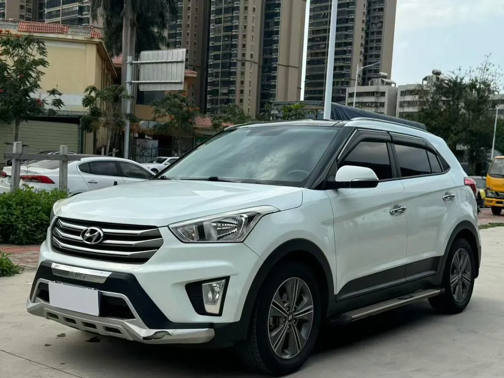 Hyundai ix25 1.6L Auto 2WD Smart Version GLS, 2015 — фото 1