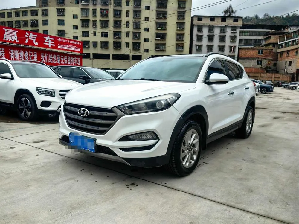 Hyundai Tucson 1.6T Dual Clutch 2WD Smart Version, 2015 — фото 1