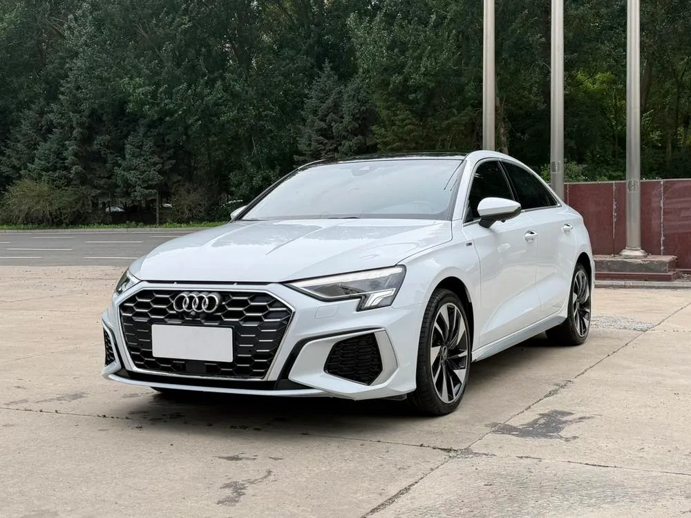 Audi A3 A3L Limousine 35 TFSI Fashion Sport Version, 2023 — фото 1