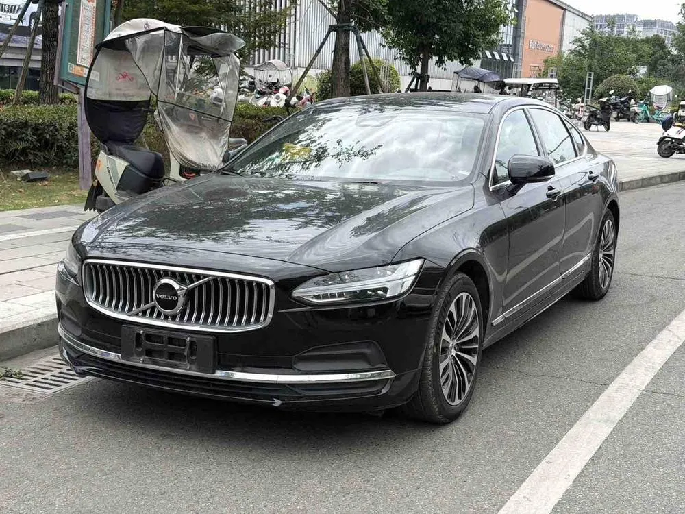 Volvo S90, 2025