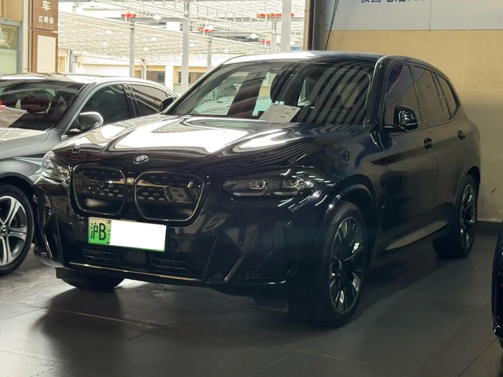 BMW iX3, 2024