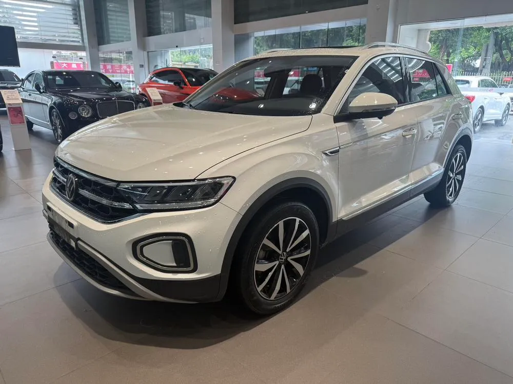Volkswagen T-Roc, 2023