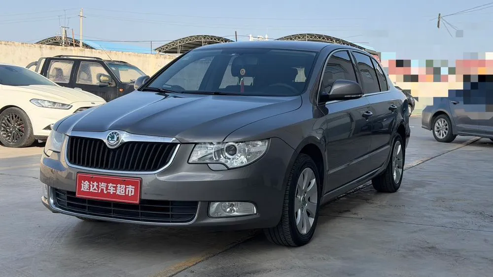Skoda Superb 1.4TSI DSG Edition, 2012 — фото 1